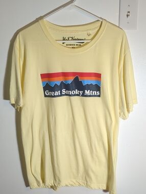 US Vintage Great Smoky Mtns Yellow Graphic T-Shirt, Mens XL